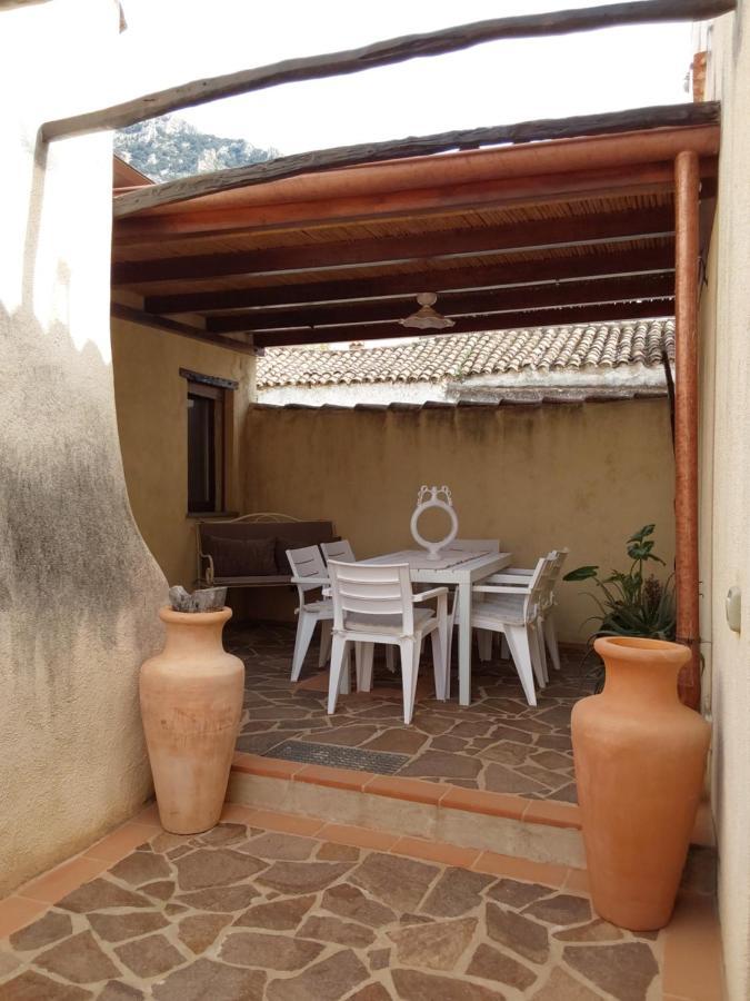 Galtellì B&B Sa Prama מראה חיצוני תמונה