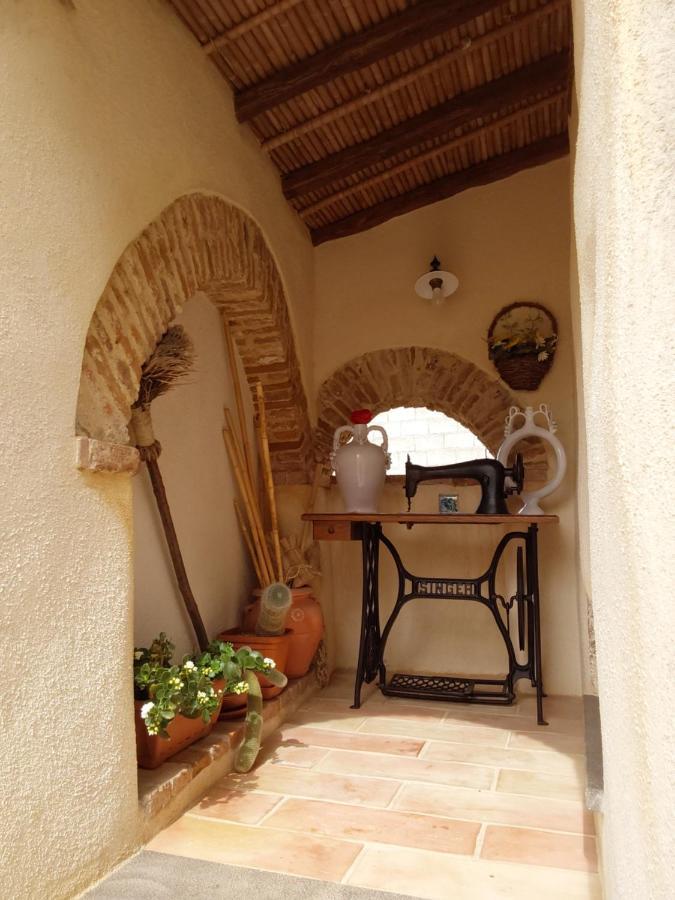 Galtellì B&B Sa Prama מראה חיצוני תמונה