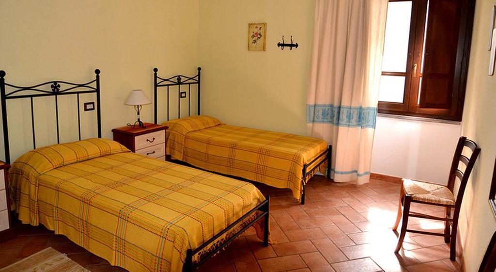 Galtellì B&B Sa Prama מראה חיצוני תמונה