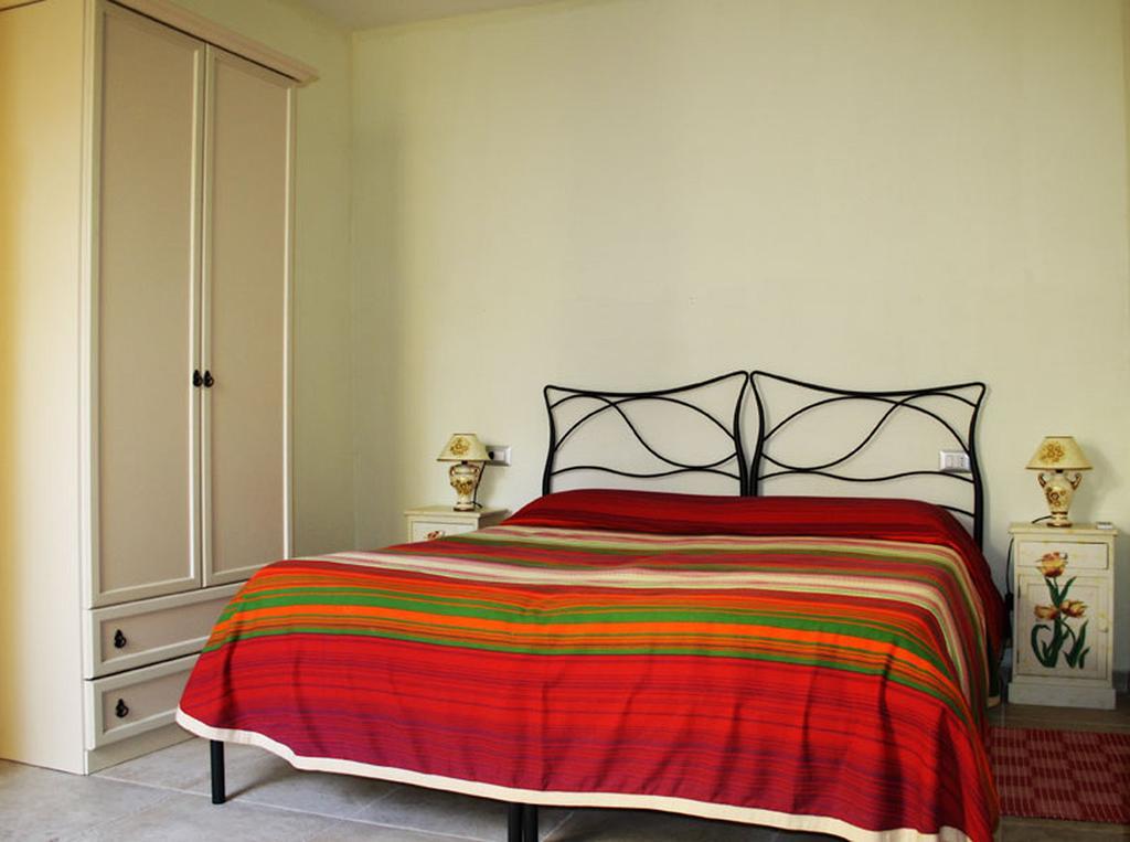 Galtellì B&B Sa Prama מראה חיצוני תמונה