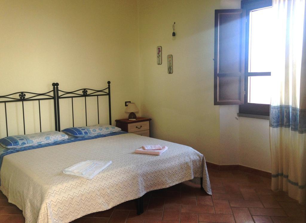 Galtellì B&B Sa Prama מראה חיצוני תמונה